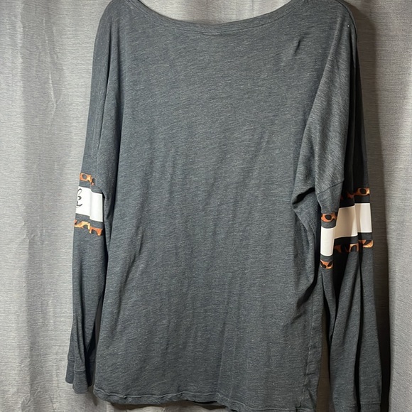 Victoria secret PINK 3/4 sleeve . Good condition. Smoke free home - Picture 4 of 4